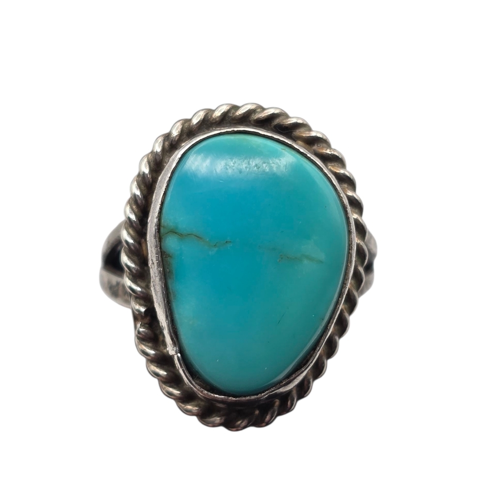 Vintage Artisan Turquoise Ring 7.5